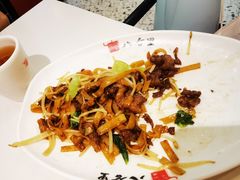 -八合里潮汕鲜牛肉火锅(上海汇智广场店)