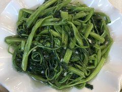 -渝君重庆火锅(嘉宾路店)