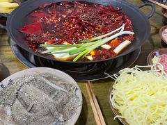 -黄潇洒老火锅(九眼桥宏济巷店)