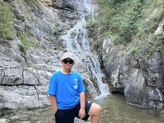 -大平台龙居瀑布旅游区