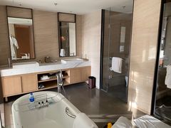 -上海佘山世茂艾美酒店