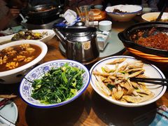 -黄泥岗·地道湖北菜(奥特莱斯店)