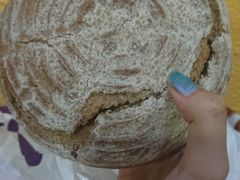 黑棵麥包-老佛爷饼店