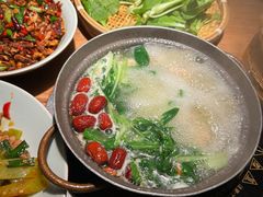 -吃饭皇帝大(长宁龙之梦店)