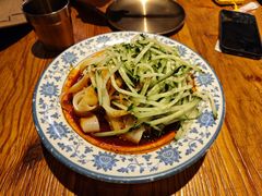 秘制凉皮-柴窝堡22号辣子鸡·传承新疆菜