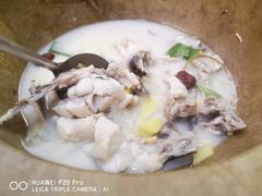 -滇香肴·云南菜蒸汽石锅鱼(云南北路店)