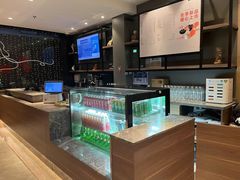-汉庭优佳(上海娄山关路地铁站店)