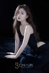 -onlygirl摄影美学馆高端定制(江滩店)