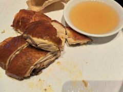 牛奶浴脆皮鸡-五缘湾凯悦酒店·悦饗中餐厅