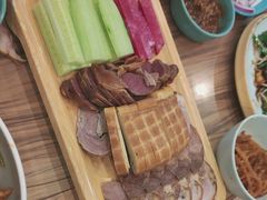 -合合春饼·酱骨·东北菜(潘家园店)