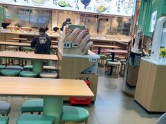 大堂-老乡鸡(西岸凤巢店)