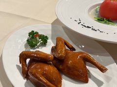 玻璃脆皮乳鸽-利苑酒家(金宝店)
