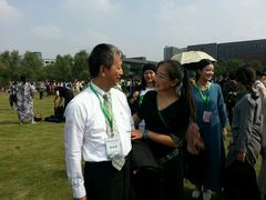 师生多年后再次相见-山水悦茶会所(上海沙龙新天地天宝商业中心店)