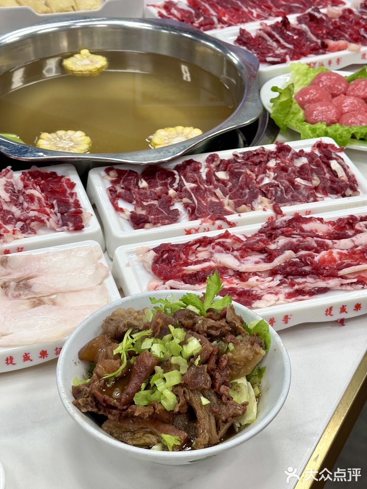 牛肉火锅9⃣️汕头的！汕头的！啊啊啊这一大盘手打牛肉丸🥹