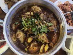 -爆炸头阿姨小四川正宗川味小吃(无任何分店)