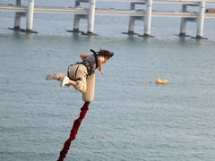 -星海蹦极娱乐