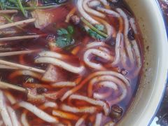 土豆粉-勃利地摊·勃立小串烧烤