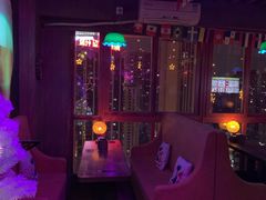大堂-無名记忆Music Bar夜景怀旧酒吧