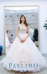 -派丽莫Pellimo原创设计婚纱品牌