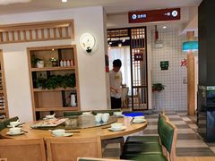 大堂-深巷家味馆.湖北头牌红烧鱼头拌饭(黄陂店)