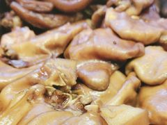 -老鼎万春卤菜(五代传承创始老店)