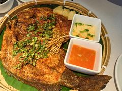 傣家香茅草烤罗非鱼-云腾食府·云南菜