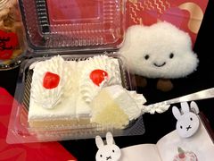 -红宝石·鲜奶小方·海派西点房(南丹店)