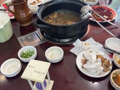 -菌之家·专业纯野生菌火锅·特色炒菌