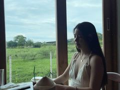-Chom Cafe and Restaurant