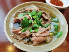 翘脚牛舌-谢老五跷脚牛肉·非遗传承店