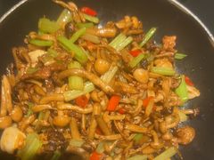 -小菜园新徽菜(青岛市南万象城店)