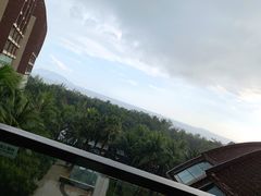 -三亚湾海居铂尔曼度假酒店