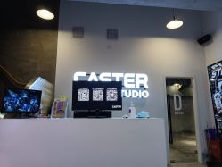 -CASTER跳舞俱乐部
