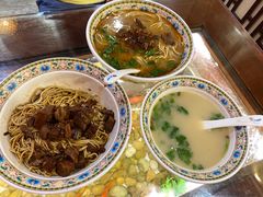 -金杨拉面王小吃面馆·牛三宝面·红烧牛肉粉