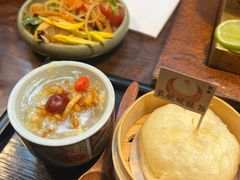 -银米·云南传统过桥米线(双廊黑金冠店)
