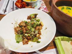 -黄泥岗·地道湖北菜(奥特莱斯店)