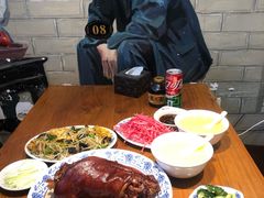 -老天桥酱肉烧饼夹肘子(天桥店)