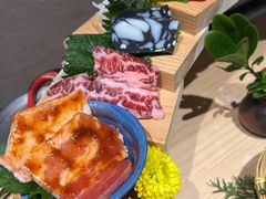 -山川小町·极番烧肉(新地假日广场店)