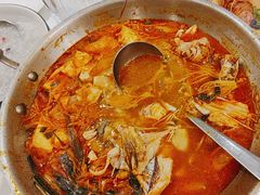 -沪华海鲜大酒楼(南汇店)