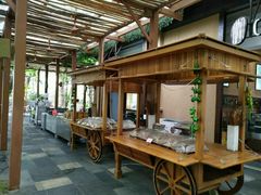 -三亚湾红树林度假酒店美食街