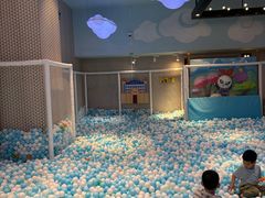 -美食小镇·观赏珍稀鸟类·长隆熊猫酒店