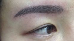 刚做好飘眉-平萍纹绣韩式半永久定妆