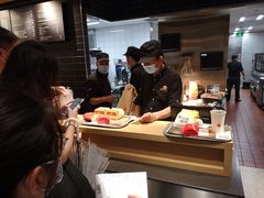 -麦当劳(中山公园龙之梦店)