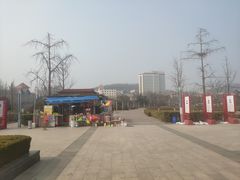 -汇泉广场