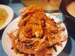 -三亚火车头万人海鲜广场