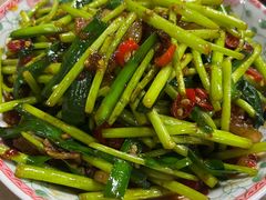 藜蒿炒腊肉-老三样·旧食新味(万寿宫店)