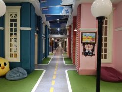 -多元宝贝世界(曲江彩虹谷店)