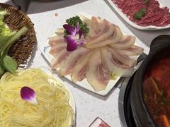 -贵府酸汤牛肉火锅·贵州老字号(飞山街店)