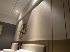 -桔子酒店(深圳东门湖贝地铁站店)