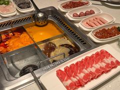 -海底捞火锅鲜切牛肉主题店(长寿路店)